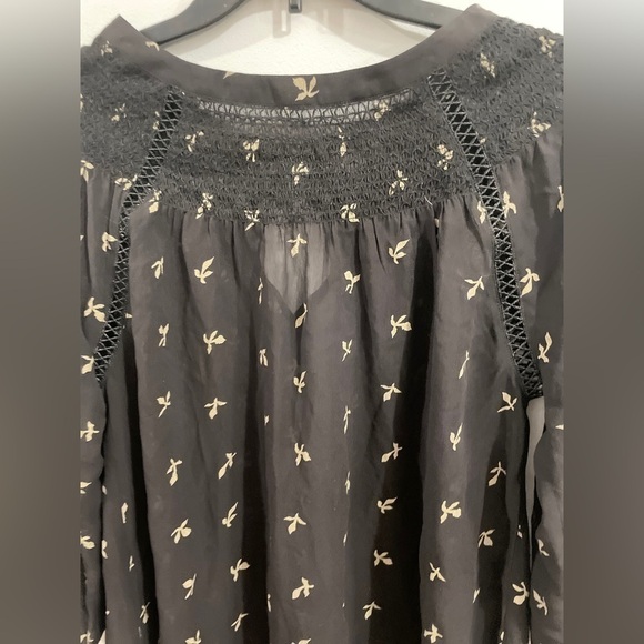 LA made Floral Long Sleeve Sheer Top Size Small NWOT - Picture 3 of 4